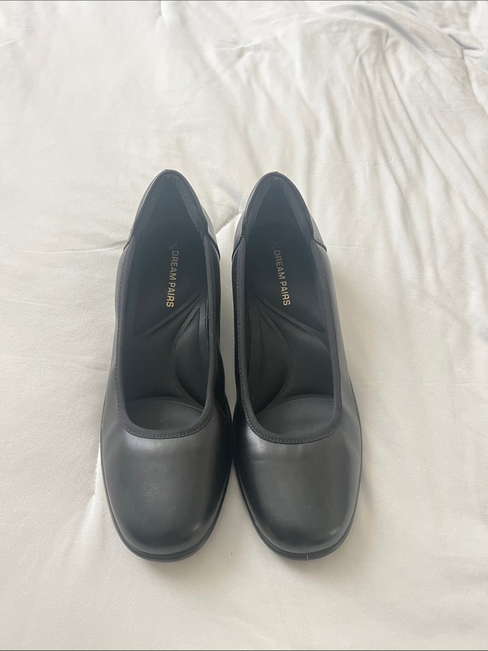 Dream Pairs Black Slip-On Rounded Toe Flats